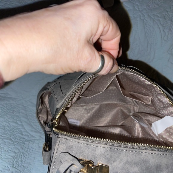 BACKPACK BRAND NEW‼️ Medium size lightweight backpack woven gray faux suede - Picture 7 of 10